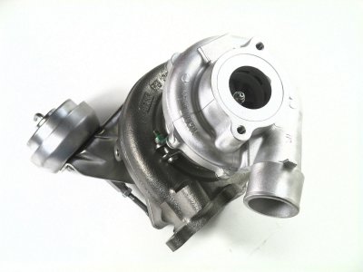 Turboaggregat Toyota Corolla Verso 2.2 D-4D - Turbo VB16, 17201-26031
